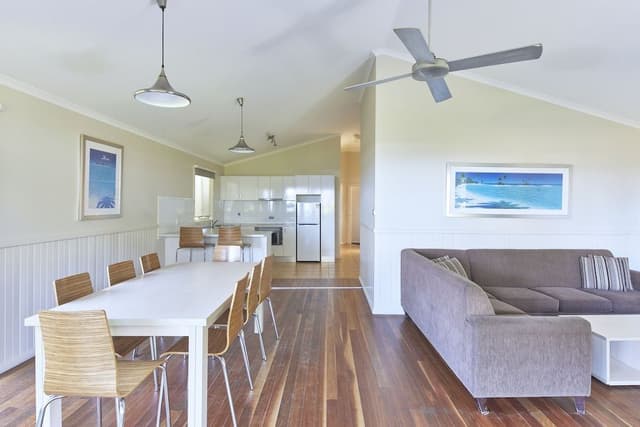 Seabreeze Spa Villa