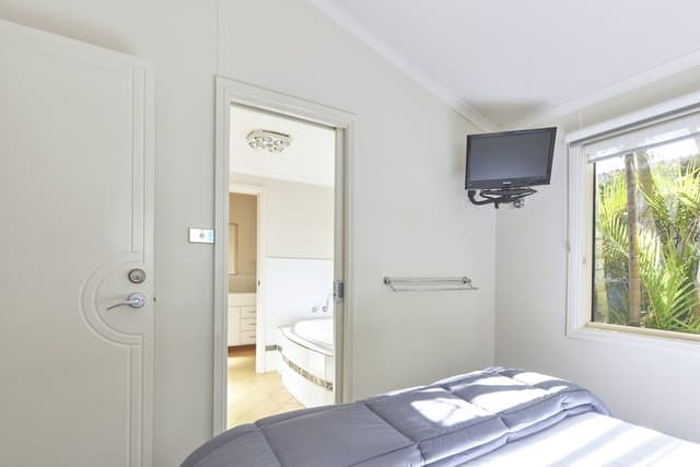 Seabreeze Spa Villa