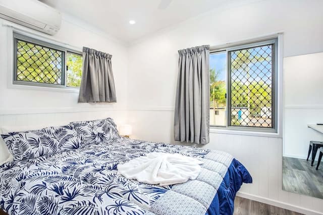 Standard 1 Bedroom Cabin - S6