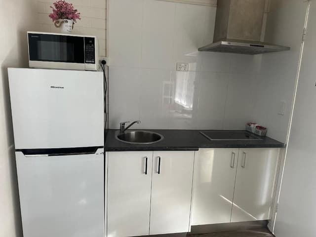 Standard Room, Non Smoking (Queen Room), Kitchenette, No Pets