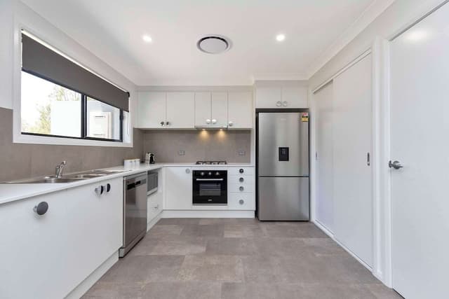 Apartment, 2 Bedrooms (located at 31 The Ringers Road)