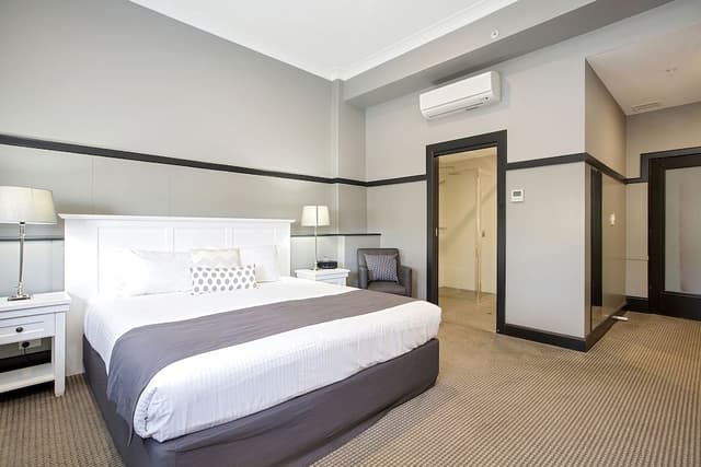 Standard Room, 1 King Bed, Non Smoking