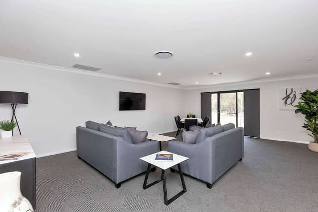 Apartment, 3 Bedrooms (located at 31 The Ringers Road)