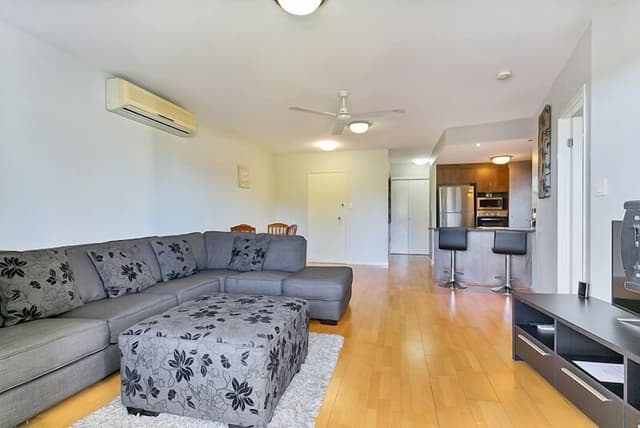 Family Apartment, Multiple Beds, Non Smoking, Mountain View