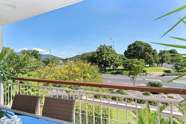Family Apartment, Multiple Beds, Non Smoking, Mountain View