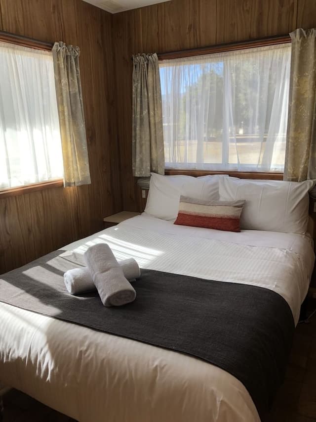 Standard Cabin (4 Adults)