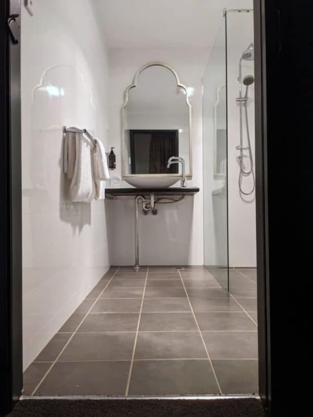 Accessible Queen Room