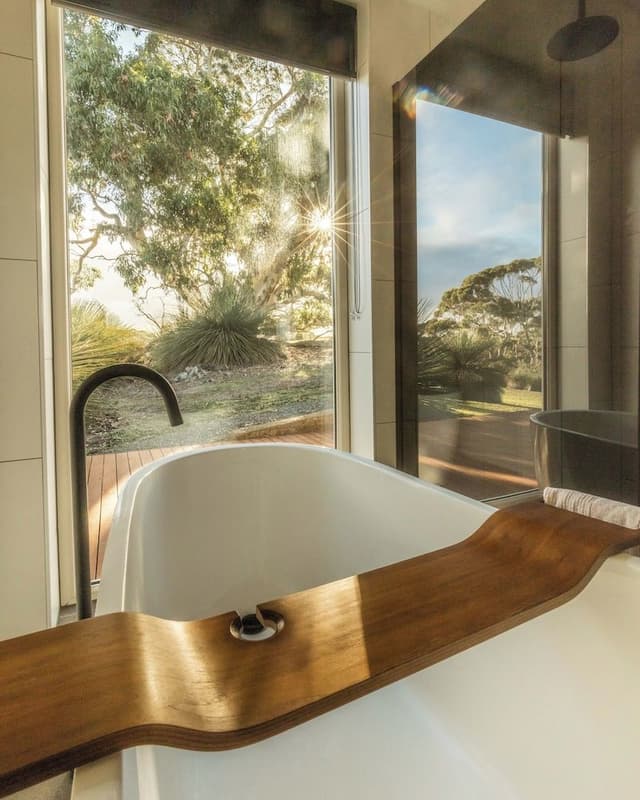 Luxury Villa, 1 King Bed, Valley View, Slope side