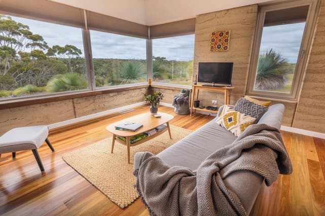 Luxury Villa, 1 King Bed, Valley View, Slope side