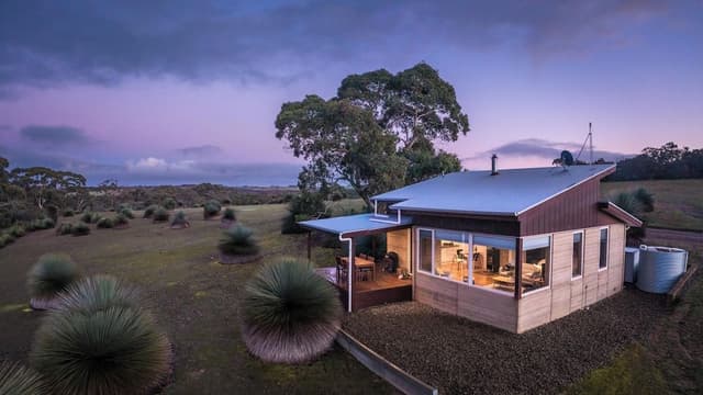 Luxury Villa, 1 King Bed, Valley View, Slope side