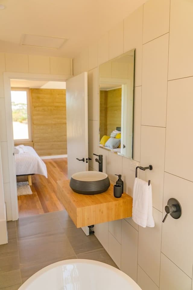 Luxury Villa, 1 King Bed, Valley View, Slope side
