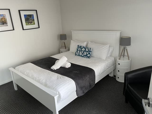 Executive Apartment, 1 Queen Bed, City View