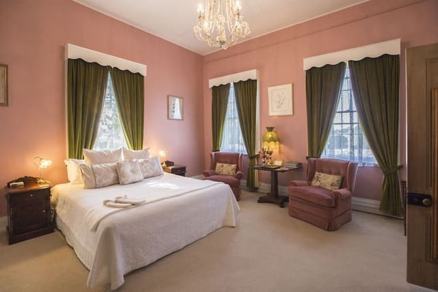 Superior Room, Non Smoking, Jetted Tub