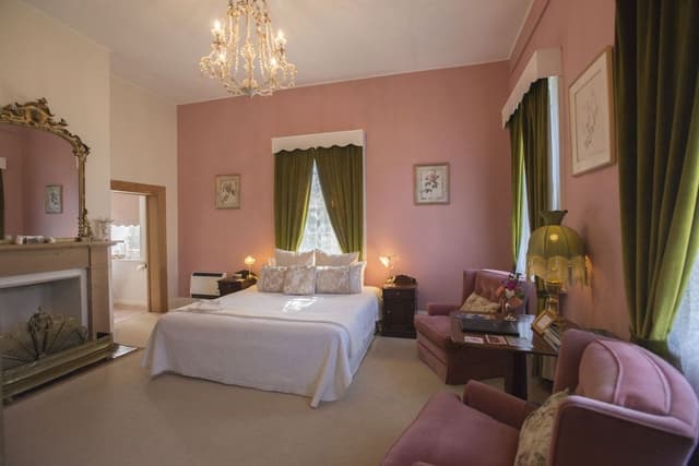 Superior Room, Non Smoking, Jetted Tub