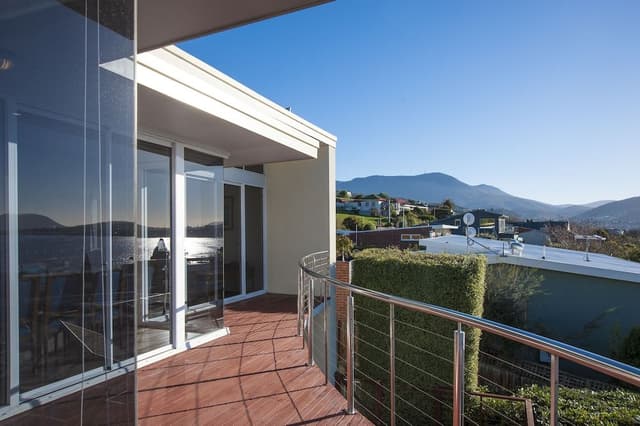 Deluxe House, 3 Bedrooms, River View
