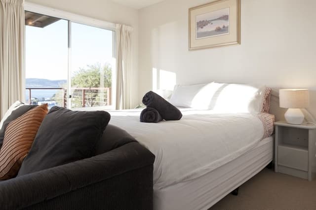Deluxe House, 3 Bedrooms, River View