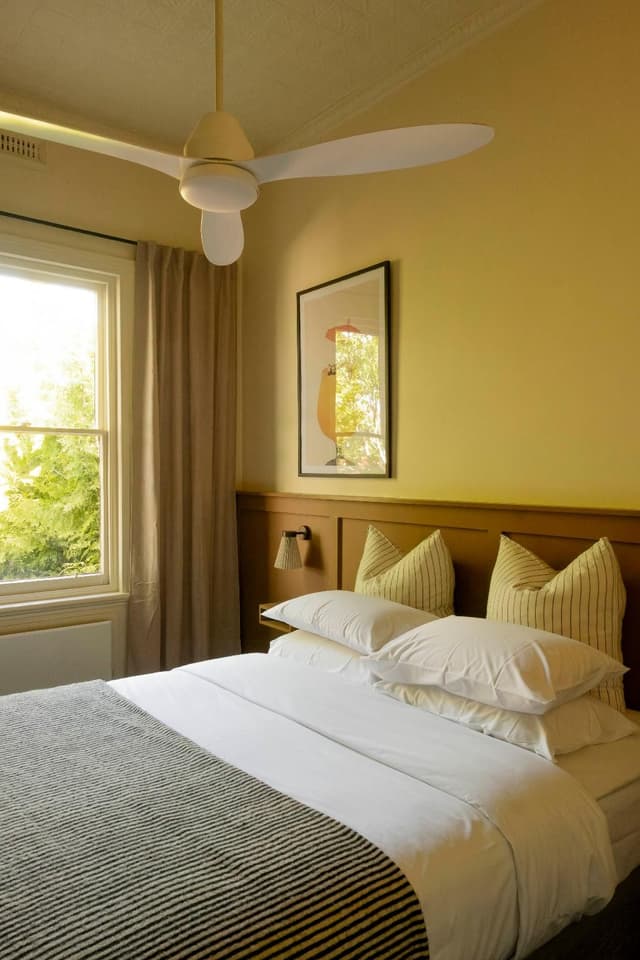 King Bed Room