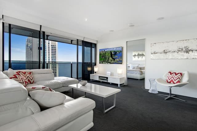 City Apartment, 3 Bedrooms, 2 Bathrooms, City View