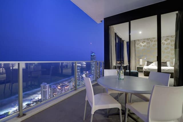 Comfort Apartment, 3 Bedrooms, 2 Bathrooms, Sea View
