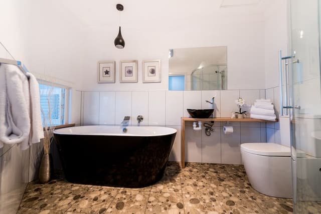 Honeymoon Studio Suite, River View