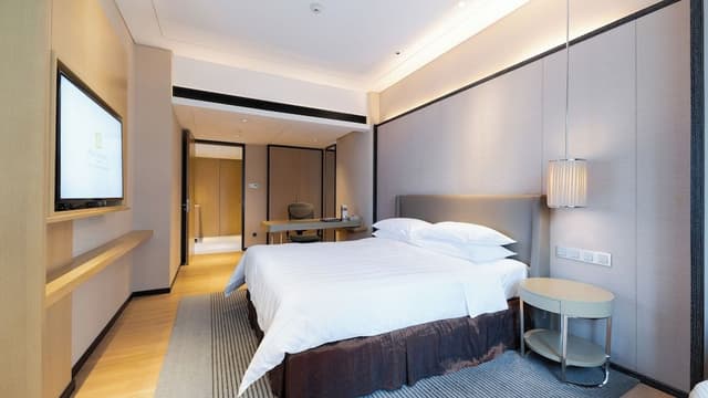One Bedroom Serviced Suite