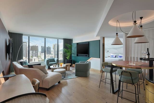 Suite, 1 Bedroom, River View (Urban)