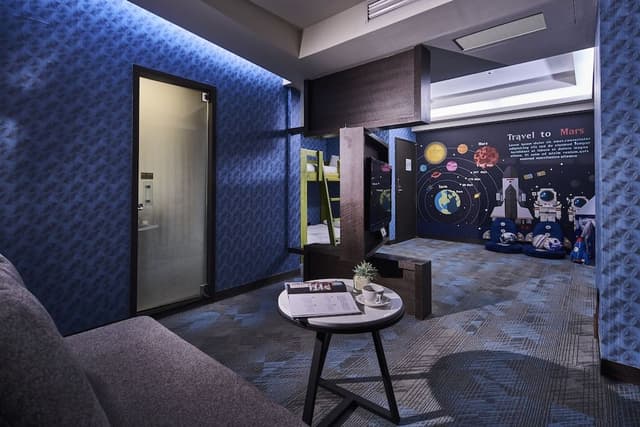 Luxury Suite
