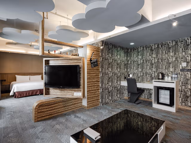 Luxury Suite