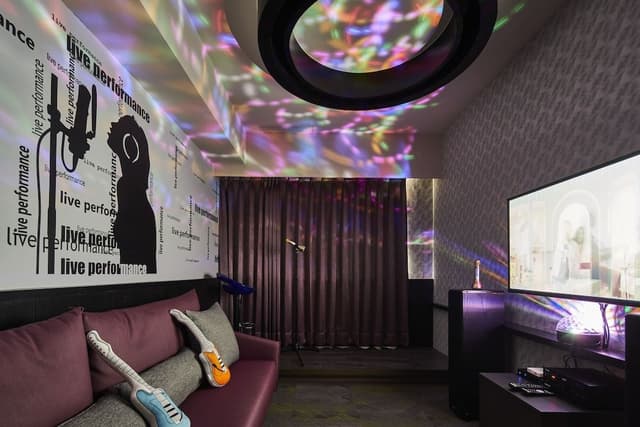 Luxury Suite