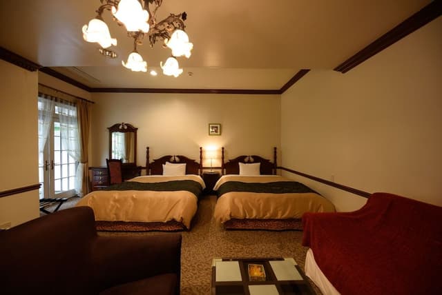 Deluxe Twin Room, Non Smoking (Adults [13 years and older] Only)