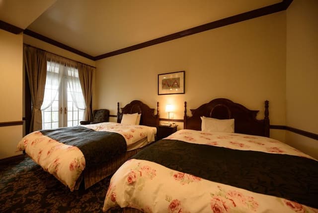 Fourth Room, Non Smoking (Adults [13 years and older] Only)