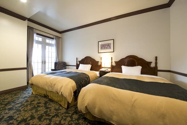 Fourth Room, Non Smoking (Adults [13 years and older] Only)