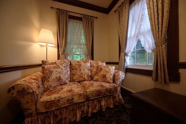 Fourth Room, Non Smoking (Adults [13 years and older] Only)