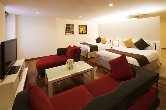 Junior Suite [Top Floor]