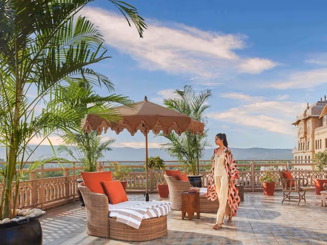 Suite, 1 King Bed with Sofa bed, Terrace