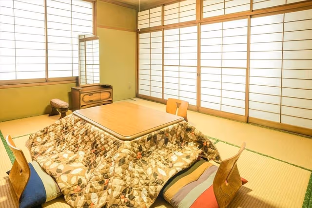 Japanese Style Family Room for 5 People, Private Bathroom