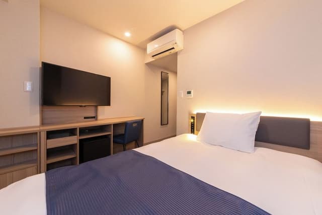 [Non-Smoking] Semi-Double Room