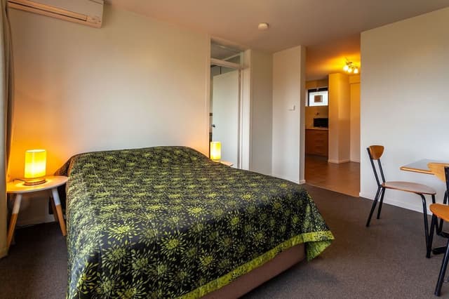 Family Room, 2 Bedrooms