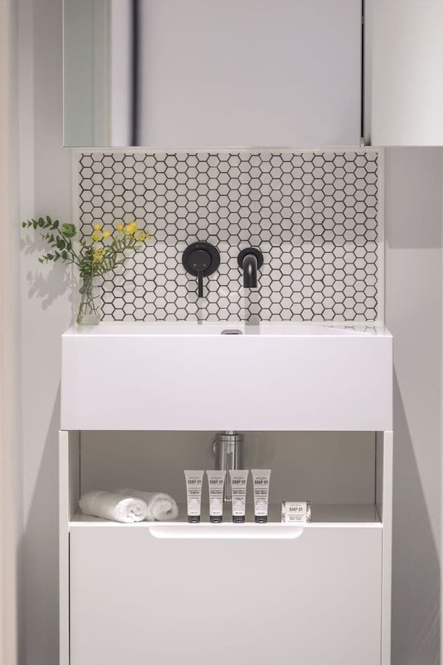 One Bedroom Apartment