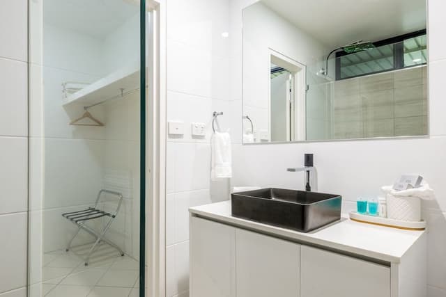 Deluxe Apartment, 3 Bedrooms, 2 Bathrooms, Garden View