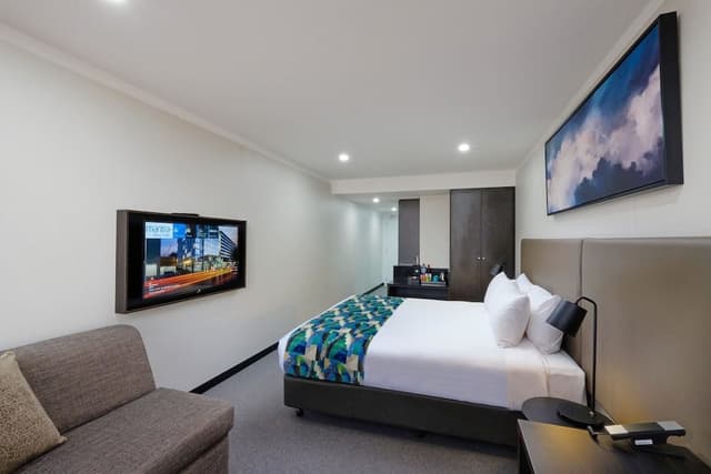 Executive Studio