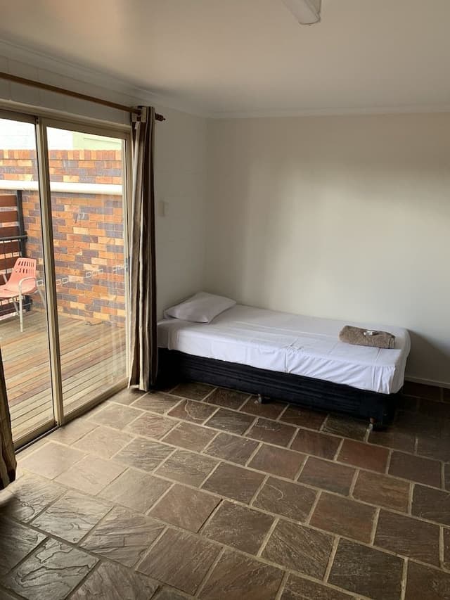 1 Queen Bed and 1 Single Bed with Kitchenette
