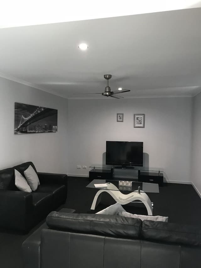 House, 4 Bedrooms