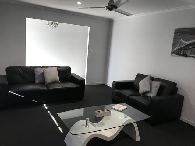 House, 4 Bedrooms
