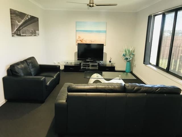 House, 4 Bedrooms