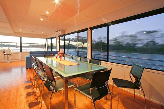 Absolute Indulgence (10 berth houseboat)