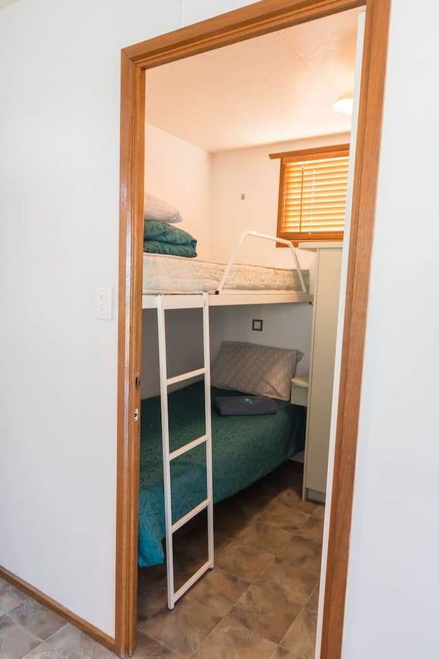 Seaview Cabin - 2 Bedrooms