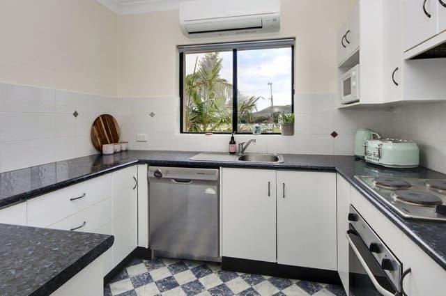 House, 2 Bedrooms