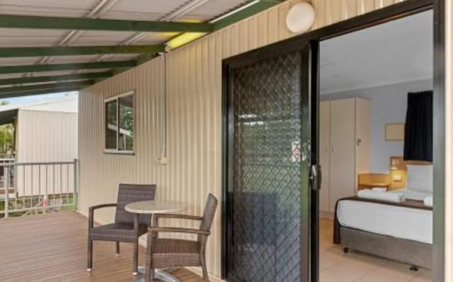 Standard Studio Cabin - Sleeps 2