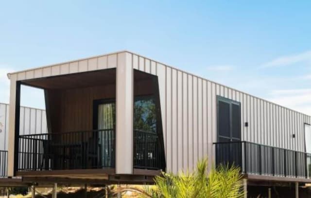 Deluxe 2 Bedroom Cabin - Sleeps 4